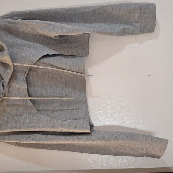 Women's Navy Blue Leggins & Gray cutout crop top! - Picture 5 of 5